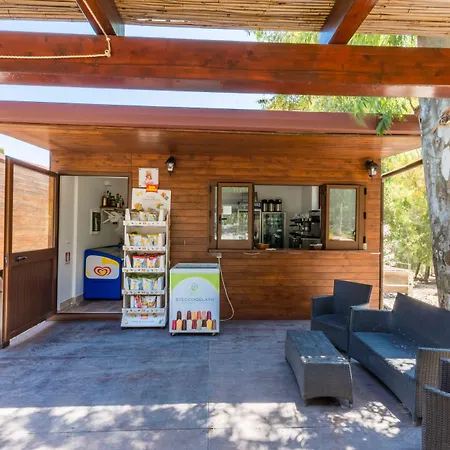 韦卡诺布卢酒店 * 利帕里